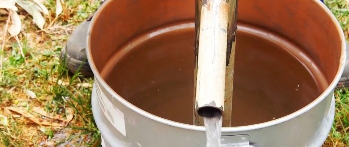 Kaip pasidaryti rankinį siurblį vandeniui iš šiukšlių ištraukti