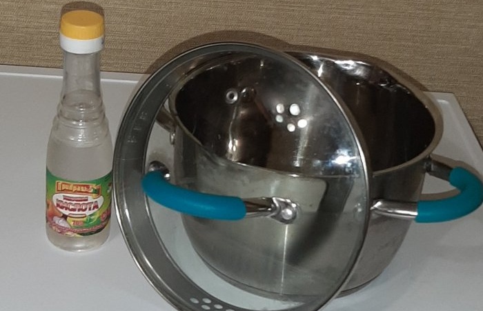 Tiga cara untuk menghilangkan bau yang tidak menyenangkan pada tong sampah mesin basuh pinggan mangkuk