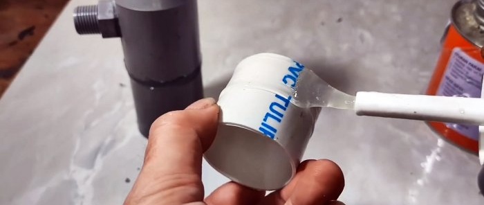 Cenově dostupný provzdušňovač do jezírka vyrobený z PVC trubek