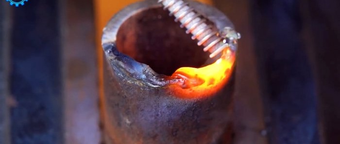 Lifehack para sa isang welder: kung paano pagbutihin ang elektrod para sa sealing at surfacing