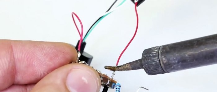 Kā izveidot zibatmiņas disku ar kombinēto slēdzeni