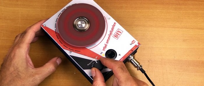 Sådan laver du en mini slibemaskine med variabel hastighedskontrol fra en gammel HDD