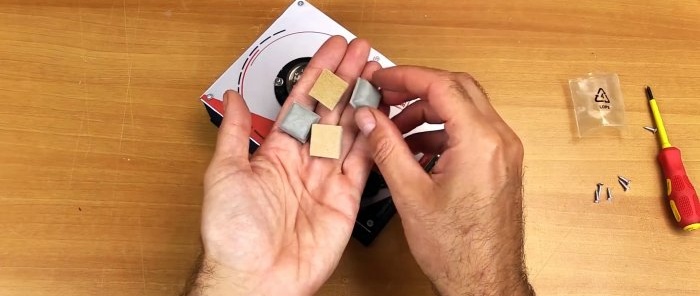 Cómo hacer una mini máquina afiladora con control de velocidad variable a partir de un disco duro antiguo