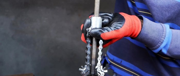 DIY chain bearing puller