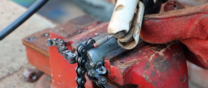 DIY chain bearing puller