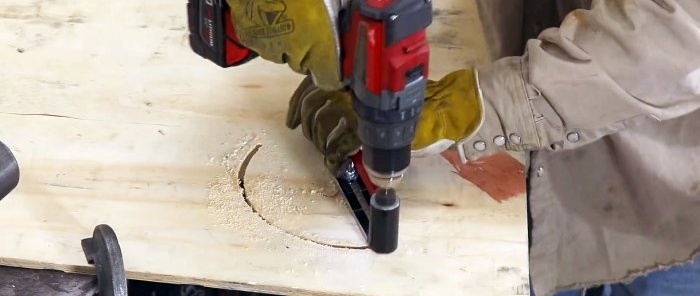 DIY fræsekompas til en skruetrækker