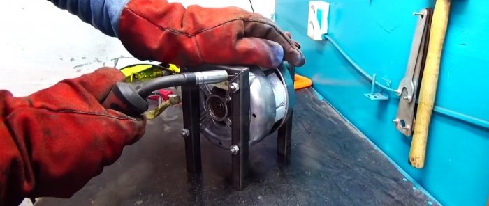 Kaip pasidaryti šlifavimo mašiną iš seno nuėmimo variklio