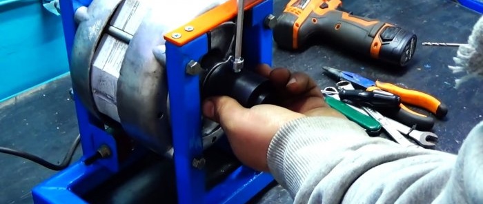 Hoe maak je een slijpmachine van een oude strippermotor