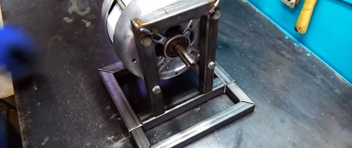 Hvordan lage en slipemaskin fra en gammel strippermotor