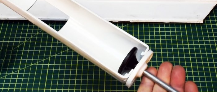 איך להכין אקדח איטום למברג מצינור PVC