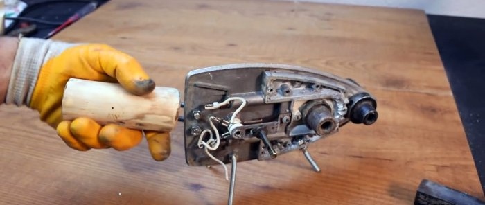 Kako vlastitim rukama napraviti lemilo za lemljenje PP cijevi od starog željeza