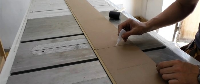 Hoe je een geleider voor een handzaag maakt en planken precies zo zaagt als op een stationaire cirkelzaag