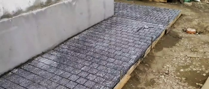 Come realizzare lastre per pavimentazione in modo economico senza tavolo vibrante