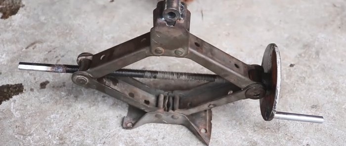 How to make a circular saw from a grinder with your own hands