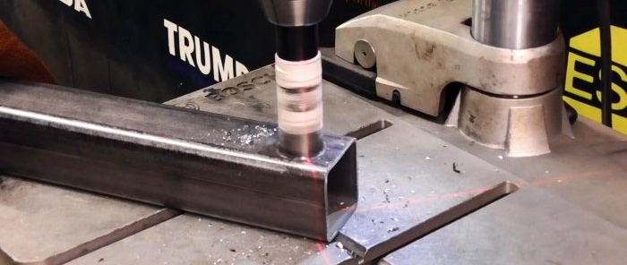 Cách làm giá đỡ để cưa gỗ dễ dàng bằng cưa máy