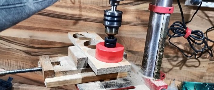 Do-it-yourself grinding thicknesser attachment for a drilling machine