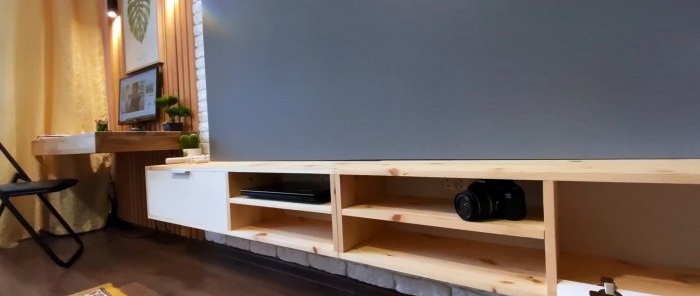Como fazer um suporte de TV suspenso com suporte oculto