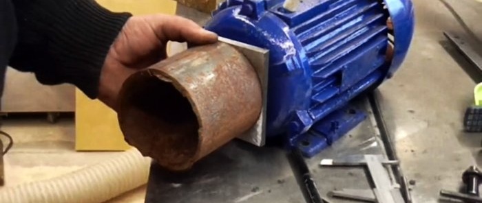 Come realizzare una puleggia per una smerigliatrice senza tornio da un pezzo di tubo