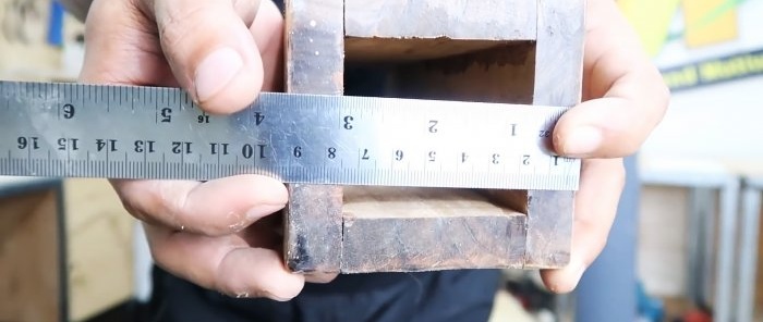 3 τρόποι για να φτιάξετε ένα τετράγωνο από στρογγυλό σωλήνα PVC