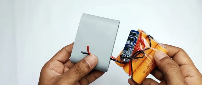 Hur man konverterar en vanlig limpistol till en batteridriven