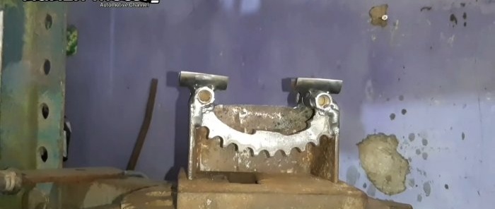 Kā izgatavot cauruļu liektāju locīšanai taisnā leņķī bez iestrēgumiem