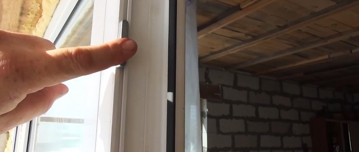 Come passare le finestre di plastica alla modalità invernale