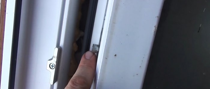 How to switch plastic windows to winter mode