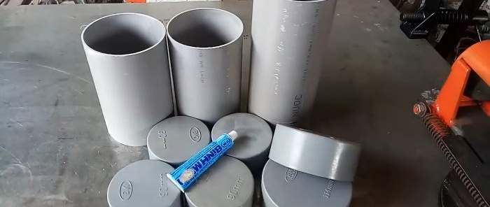 كيفية صنع منظم لتخزين السحابات من الأنابيب البلاستيكية