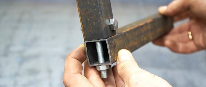 Kết nối đáng tin cậy có thể tháo rời của ống định hình ở góc vuông mà không cần hàn