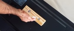 Come realizzare un semplice supporto a parete per TV in legno