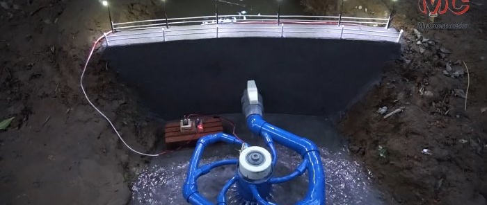 Paano gumawa ng mini hydroelectric power station sa isang stream na may mataas na kahusayan at hindi nangangailangan ng mataas na presyon