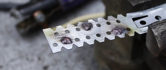 Ang welding na may graphite electrode ay isang mura at naa-access na kapalit para sa TIG welding