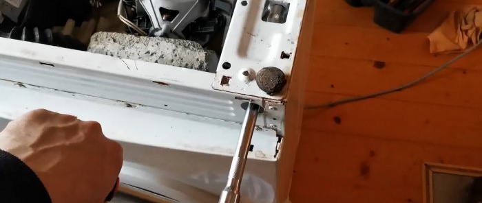 After several years, the washing machine began to jump and vibrate during the spin cycle. How to fix