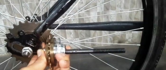 How to convert a bicycle from a chain drive to a cardan drive