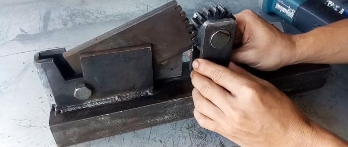 Kā izgatavot lieljaudas skārda grieznes no vecas automašīnas atsperes