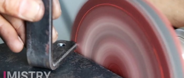Hoe maak je een handige mal voor het slijpen van beitels