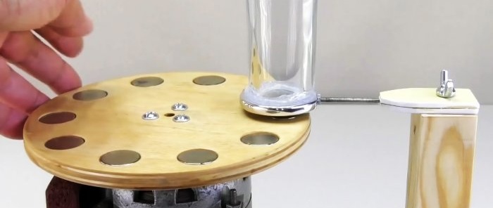 كيفية غلي الماء باستخدام المغناطيس