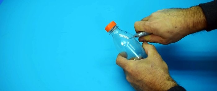 2 lehetőség a seprű vagy felmosókefe nyélén lévő műanyag rögzítő javítására