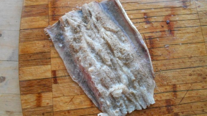 Paano mag-asin ng herring sa isang napakasarap na paraan: 3 dry salting method