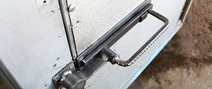 Πώς να φτιάξετε ένα χερούλι πόρτας με σύρτη