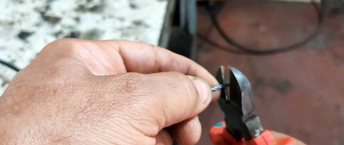 How to make a reliable cable boss without casting