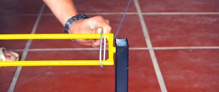 Hur man gör en anordning för att väva ett kedjelänknät från 4 mm ståltråd