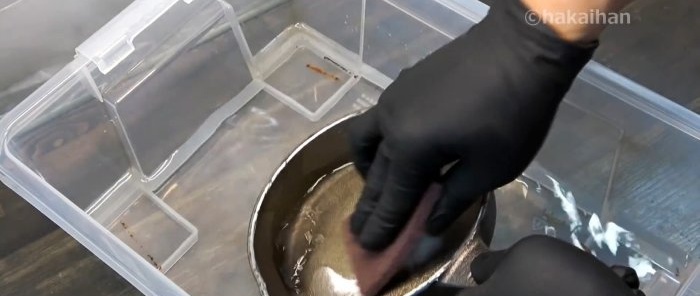 Πώς να επαναφέρετε ένα παλιό σκουριασμένο τηγάνι