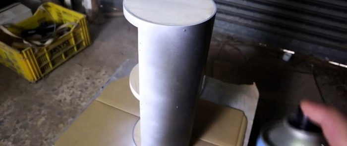 Hvordan lage et hjørneskap for et bad fra PVC-rør