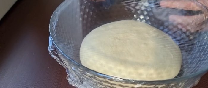 Ett otroligt recept för att göra uzbekiskt tunnbröd på spisen utan tandoor eller ugn