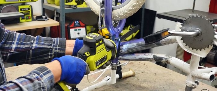 Kā izgatavot vienkāršu elektrisko skrejriteni, pamatojoties uz bērnu velosipēdu