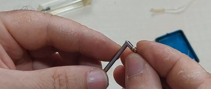 Cómo hacer un soplete para soldar con un encendedor normal.