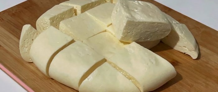 وصفة للجبن الملحي الطري مع الحد الأدنى من المكونات