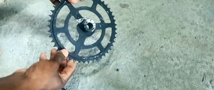 Как да направите бормашина от велосипедно зъбно колело Ръчно или механизирано