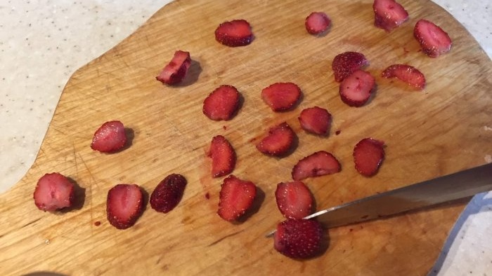Kako pravilno sušiti jagode u pećnici